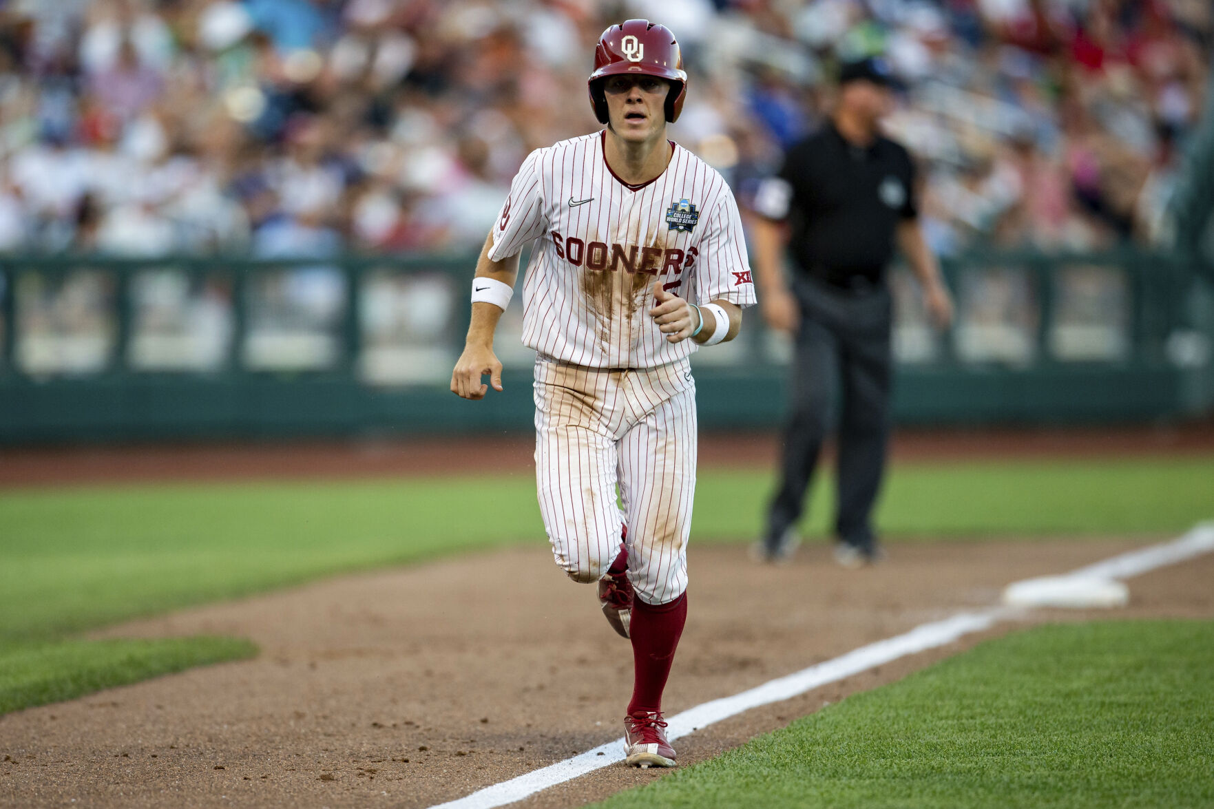 CWS Notre Dame Oklahoma Baseball